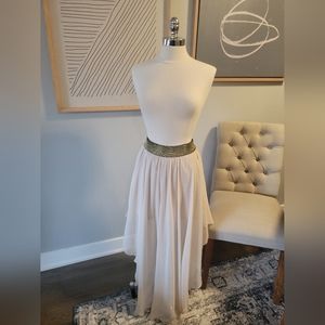 She's like the wind sheer skirt